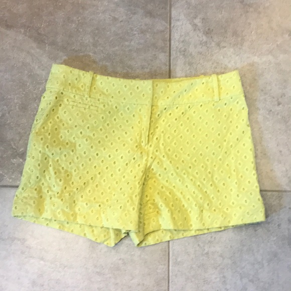 Yellow textured shorts - Picture 1 of 2